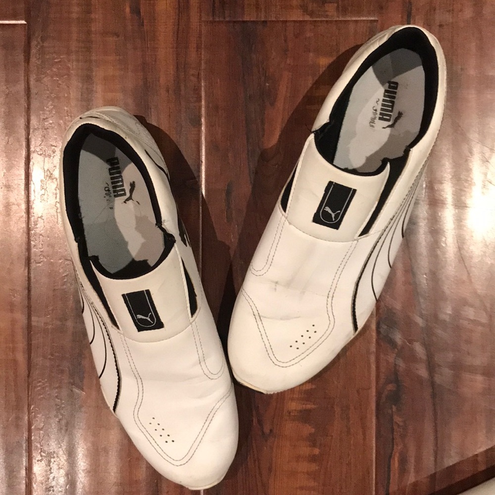 Puma black and white sneakers!